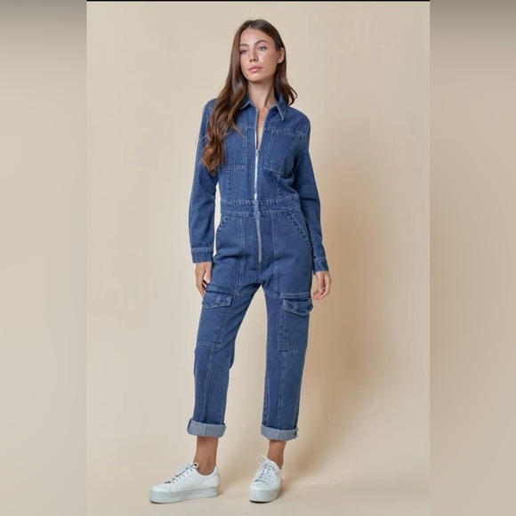 Washed front zipper collared jumpsuit. - Picture 6 of 7